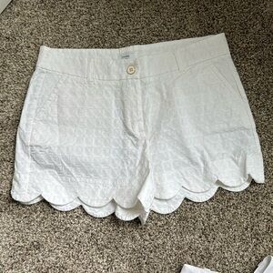 Crown and Ivy Shelby shorts